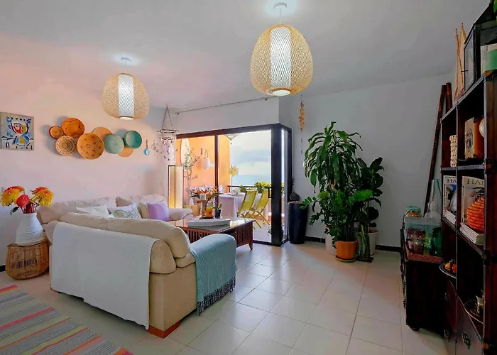 Апартаменты Luxury With Direct Access To The Sea, Two Pools , One Of Them Saltwater, Panoramic Views Of The Sea And Hidden Coves Табайба