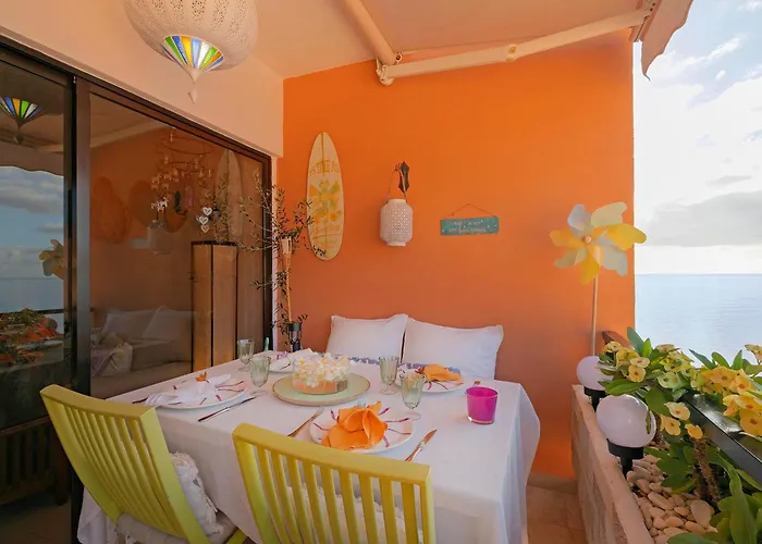 Luxury With Direct Access To The Sea, Two Pools , One Of Them Saltwater, Panoramic Views Of The Sea And Hidden Coves דירה