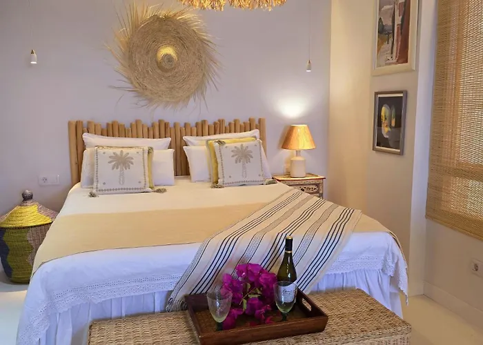 Luxury With Direct Access To The Sea, Two Pools , One Of Them Saltwater, Panoramic Views Of The Sea And Hidden Coves