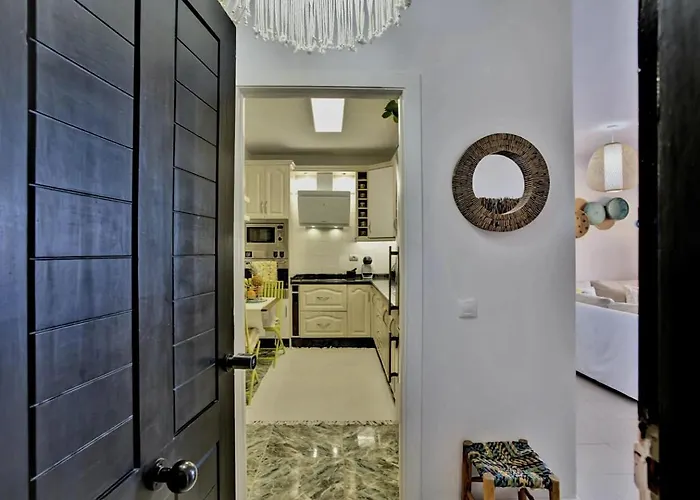 Luxury With Direct Access To The Sea, Two Pools , One Of Them Saltwater, Panoramic Views Of The Sea And Hidden Coves דירה