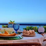 Luxury With Direct Access To The Sea, Two Pools , One Of Them Saltwater, Panoramic Views Of The Sea And Hidden Coves Appartement *