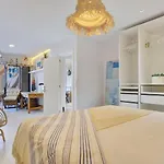 아파트 Luxury With Direct Access To The Sea, Two Pools , One Of Them Saltwater, Panoramic Views Of The Sea And Hidden Coves