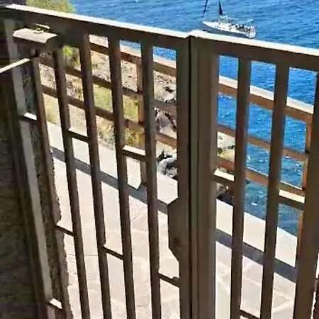 Apartment Luxury With Direct Access To The Sea, Two Pools , One Of Them Saltwater, Panoramic Views Of The Sea And Hidden Coves *