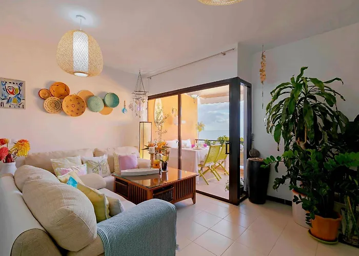Apartamento Luxury With Direct Access To The Sea, Two Pools , One Of Them Saltwater, Panoramic Views Of The Sea And Hidden Coves Tabaiba