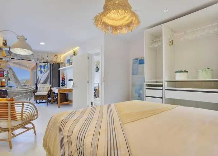 Apartamento Luxury With Direct Access To The Sea, Two Pools , One Of Them Saltwater, Panoramic Views Of The Sea And Hidden Coves